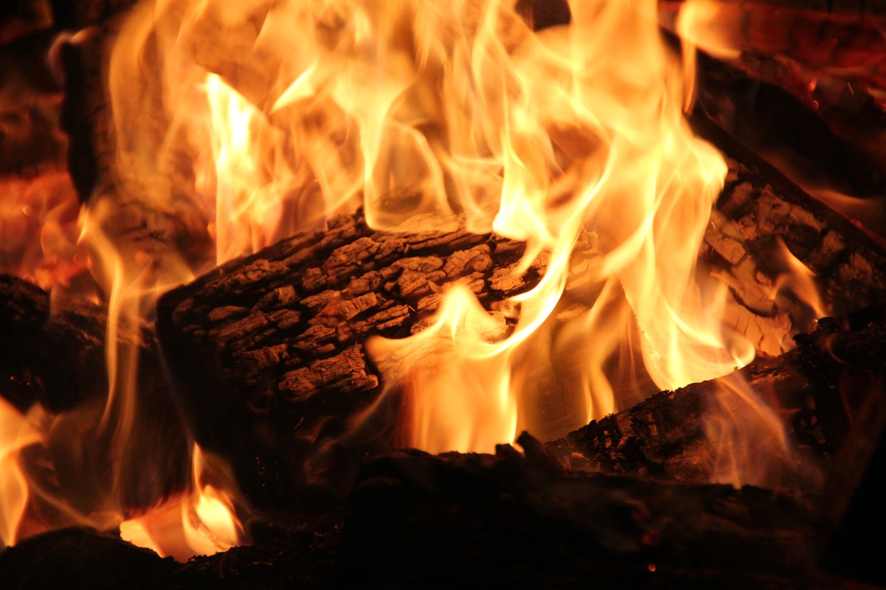 Expert Fireplace Cleaning in Lake Park, FL Professional Fireplace Cleaning Services In Lake Park Florida